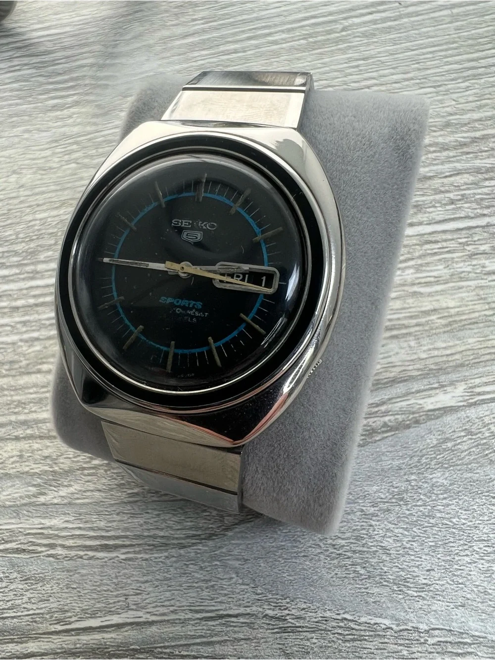 Seiko 5 Sports Automatic Mens watch